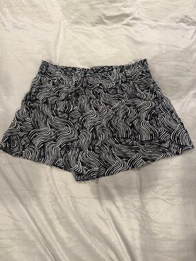 a new day Black & White Swirl Athletic Shorts